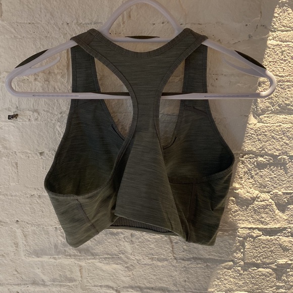 NIKE sports bra XL - Picture 2 of 3